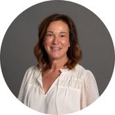 Rebecca Wells headshot